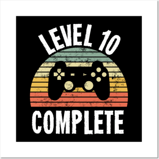 Level 10 Complete T-Shirt - 10th Birthday Gamer Gift - Tenth Anniversary Gift - 10th Grade Posters and Art